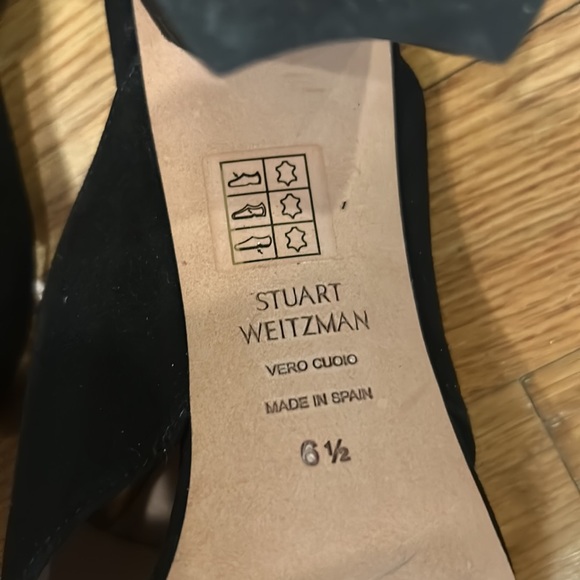 Stuart Weitzman Suede fabric in great condition Stuart Weitzman sandals in black - Picture 6 of 8